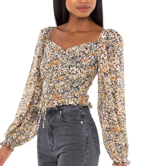 ASTR Love Song Top - Picture 2 of 8